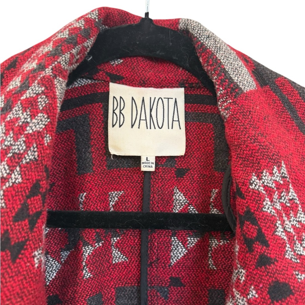 BB Dakota Wrap Belted Jacket, L - Picture 6 of 8